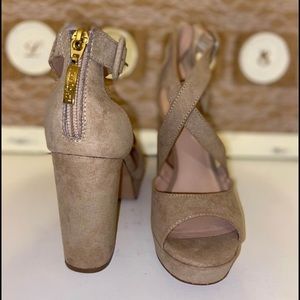 Nude chunky Block Heels